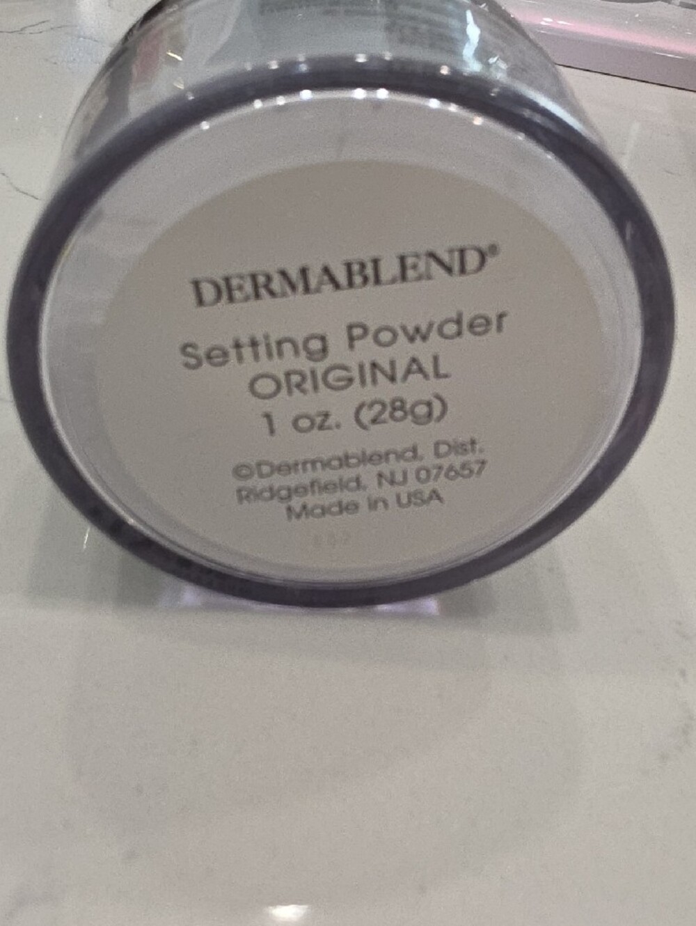 Dermablend Translucent Setting Powder - Picture 3 of 7